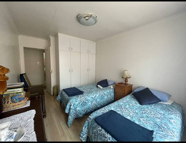 3 BEDROOM HOUSE FOR SALE IN PARKHILL GARDENS